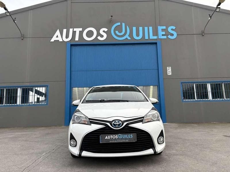 Usado Toyota Yaris Advance 90 CV (66 kW) 2016 Blanco Utilitario