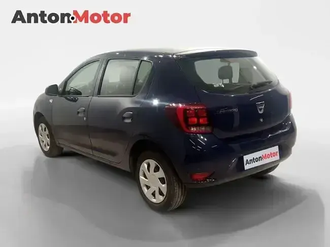Usado Dacia Sandero Acces 73 CV (53 kW) 2019 Azul Berlina