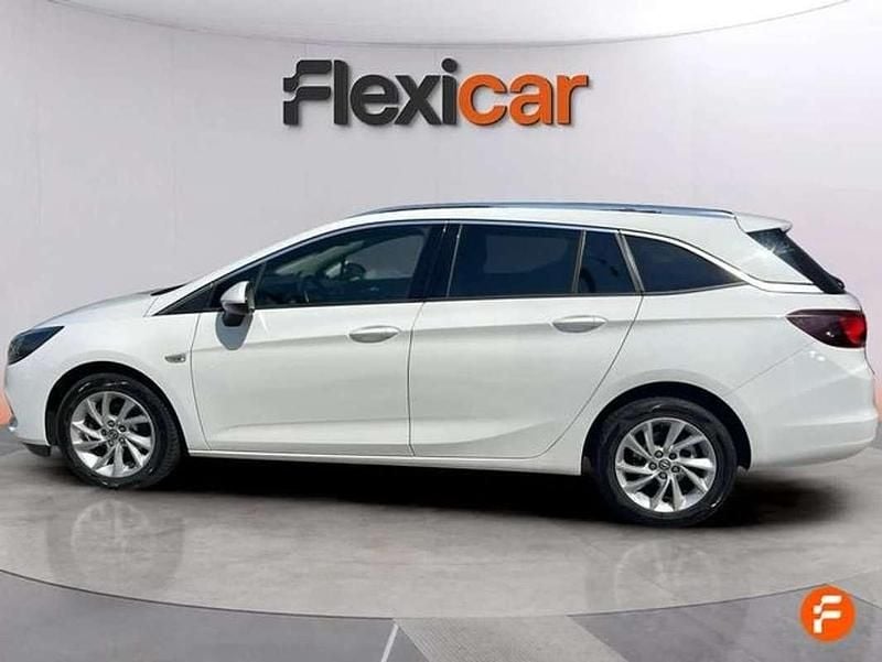 Usado Opel Astra Elegance 122 CV (89 kW) 2019 Blanco Berlina