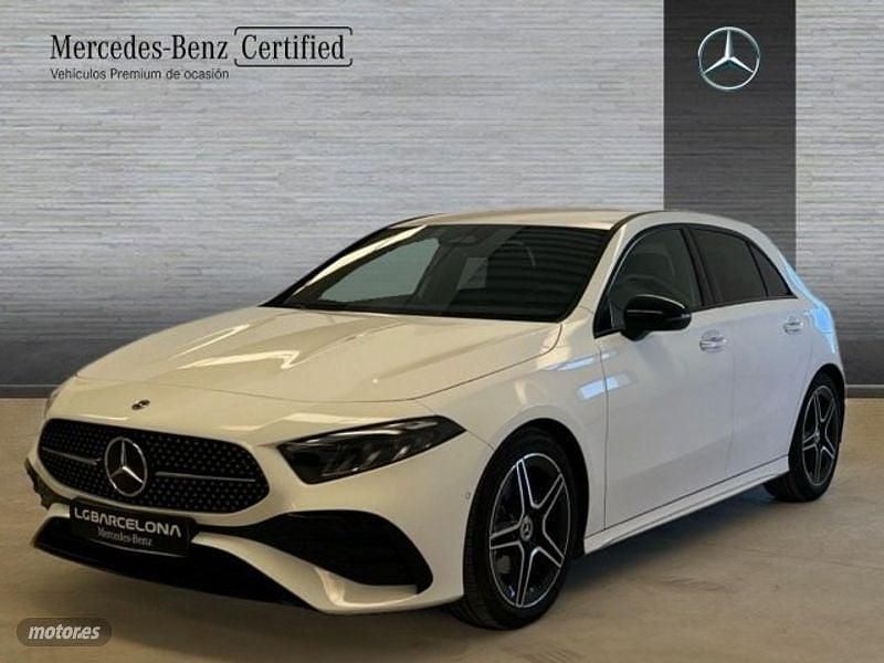 Blanco polar Usado 2025 Mercedes A200 AMG line Berlina | 36.900 € (Precio justo) - Imagen 1/4