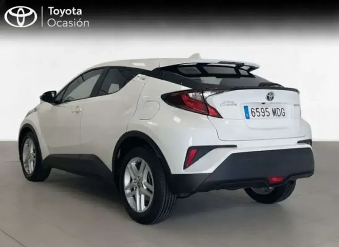 Usado Toyota C-HR Active 122 CV (89 kW) 2023 Blanco SUV