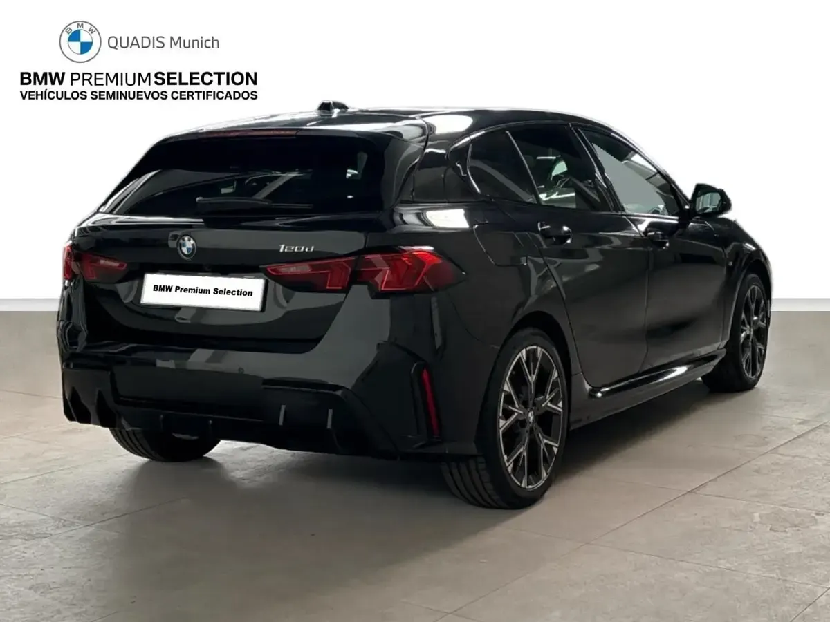 Usado BMW 120 Shadowline 163 CV (119 kW) 2025 Negro Utilitario