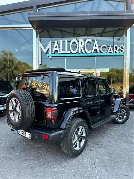 Usado Jeep Wrangler Sahara 200 CV (147 kW) 2020 Negro SUV