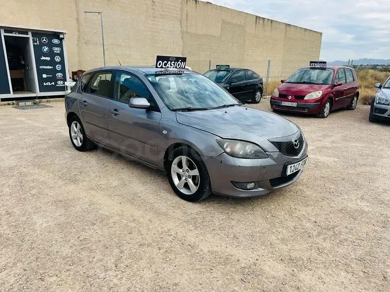 Usado Mazda 3 Active 109 CV (80 kW) 2006 Gris / plata Berlina