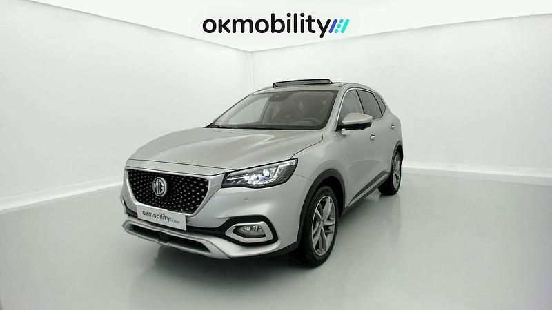 Begagnad MG HS Luxury 162 HK (119 kW) 2023 Silver SUV