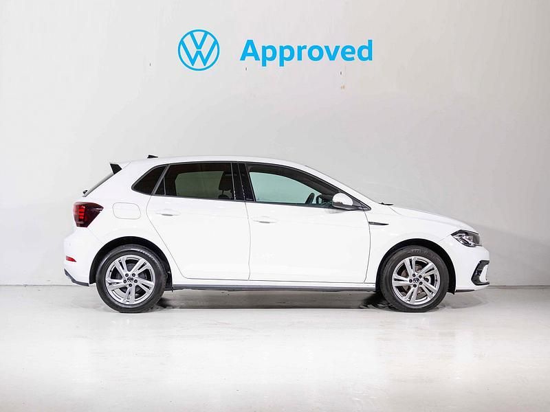Usado VW Polo R-line 95 CV (69 kW) 2023 Blanco, y punto Coupe