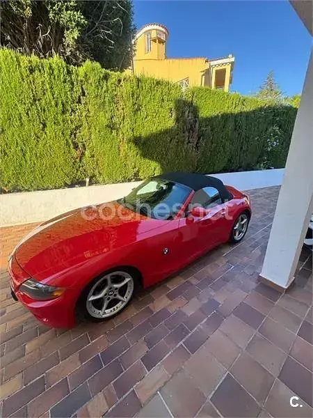 Usado BMW Z4 170 CV (125 kW) 2004 Rojo Descapotable