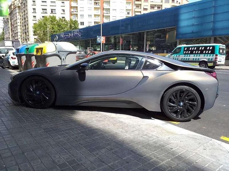 Usado BMW i8 Sport Line 362 CV (266 kW) 2014 Gris Coupe