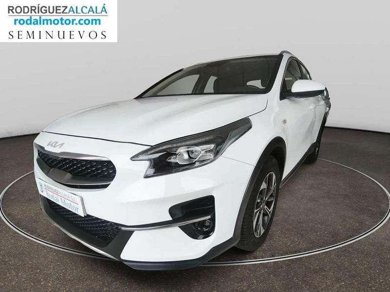 Usado Kia XCeed 120 CV (88 kW) 2022 Blanco SUV