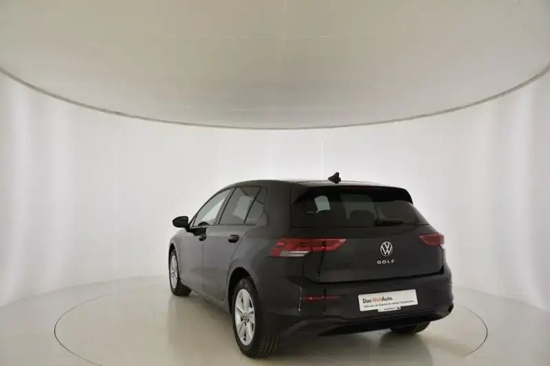 Usado VW Golf VIII Life 115 CV (84 kW) 2023 Negro