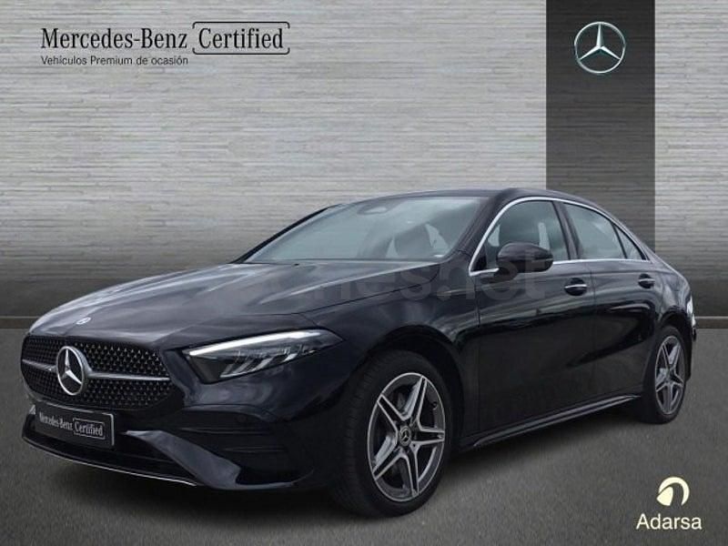 Usado Mercedes A250 AMG line 218 CV (160 kW) 2024 Negro noche Berlina