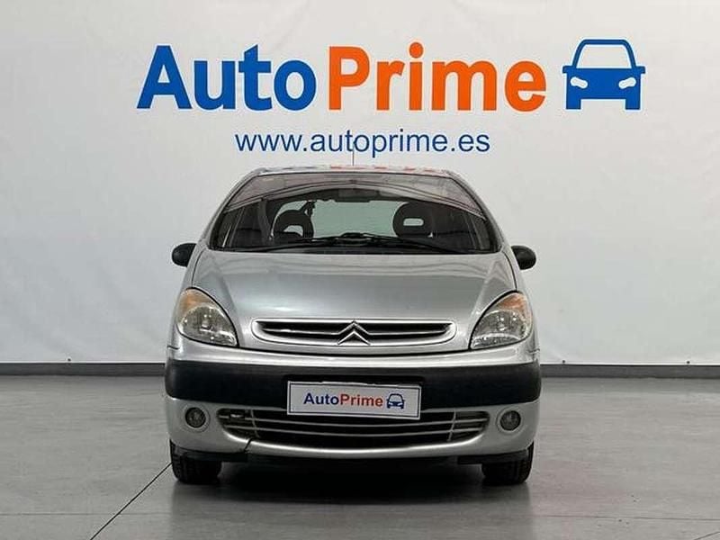 Usado Citroën Xsara Picasso Exclusive 90 CV (66 kW) 2003 Gris / plata Monovolumen