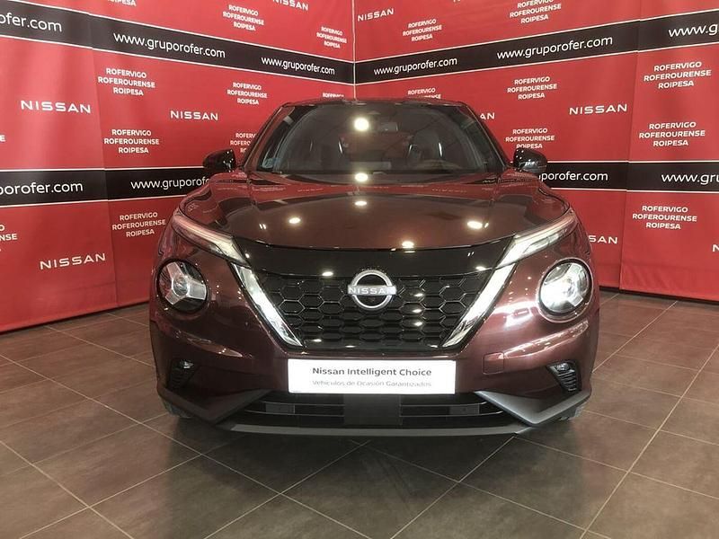 Usado Nissan Juke Tekna 145 CV (106 kW) 2022 Burgundy SUV