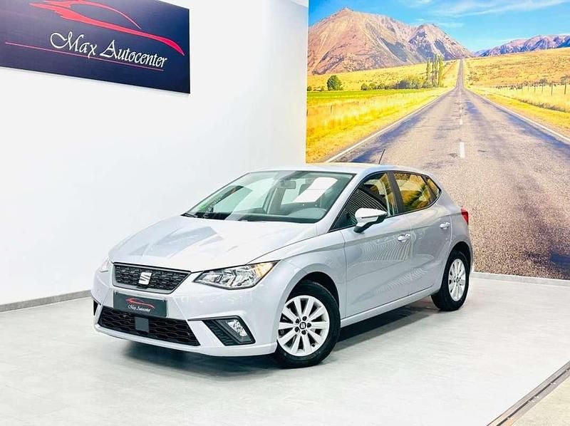 Usado Seat Ibiza Style 95 CV (69 kW) 2021 Plateado Utilitario