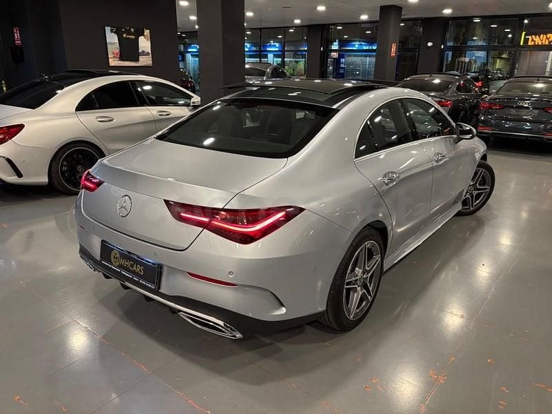 Usado Mercedes CLA200 163 CV (119 kW) 2025 Gris / plata Berlina