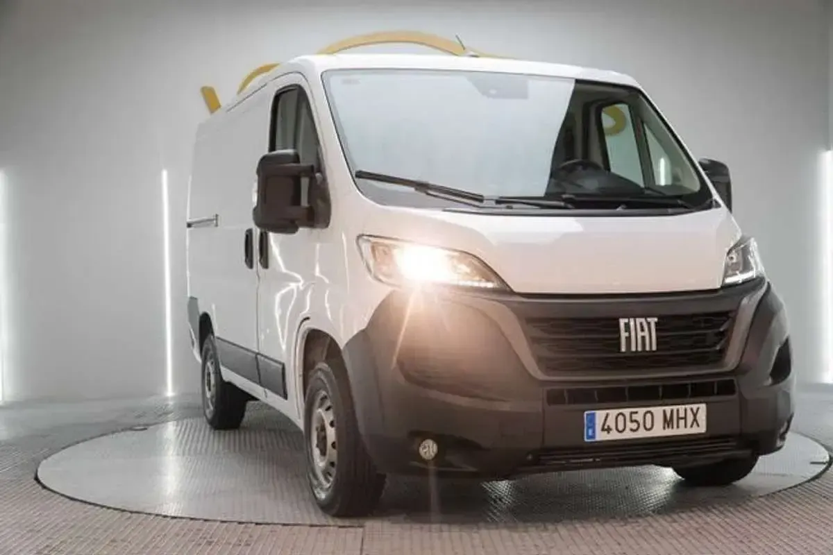 Usado Fiat Ducato 33 Easy 120 CV (88 kW) 2023 Blanco Van