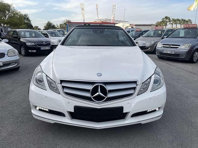 Usado Mercedes E350 231 CV (169 kW) 2010 Blanco metalico Descapotable
