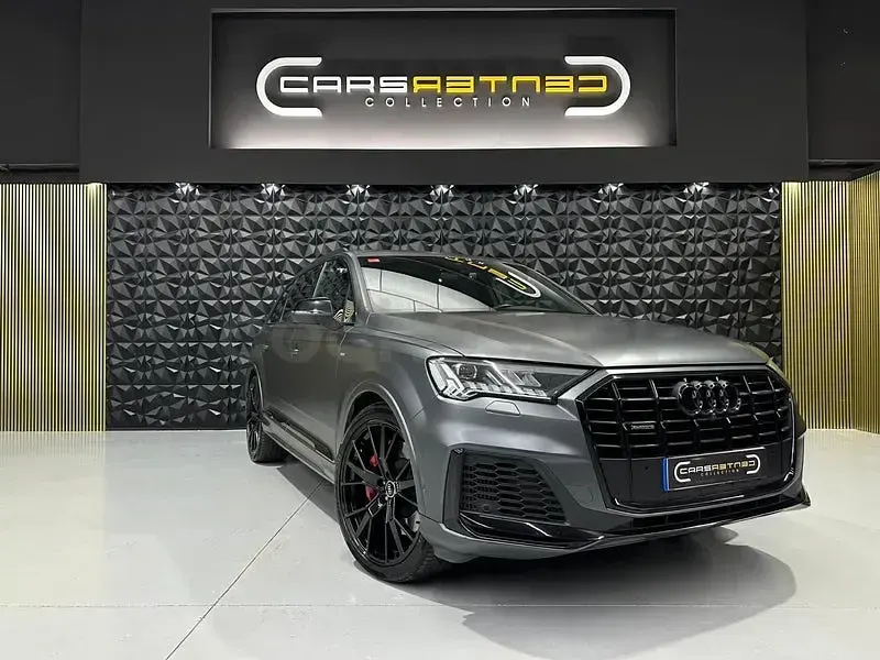 Usado Audi Q7 S-line plus 462 CV (339 kW) 2022 Gris / plata SUV