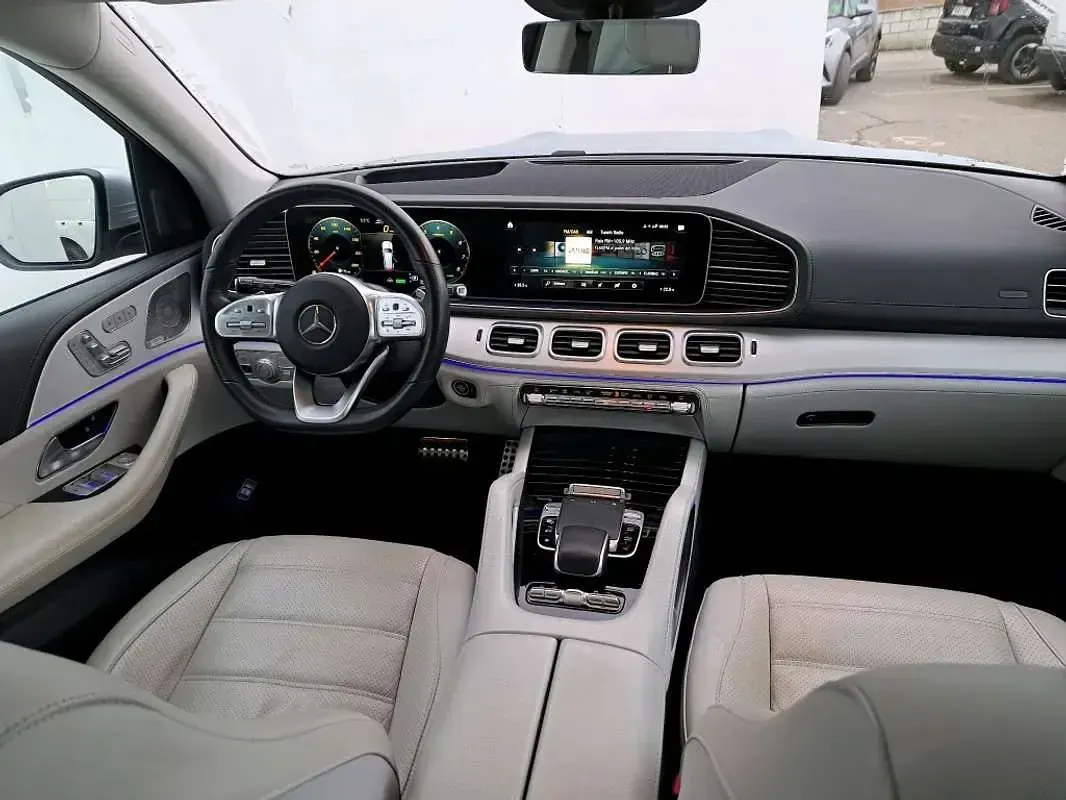 Usado Mercedes GLS580 489 CV (359 kW) 2021 Gris SUV