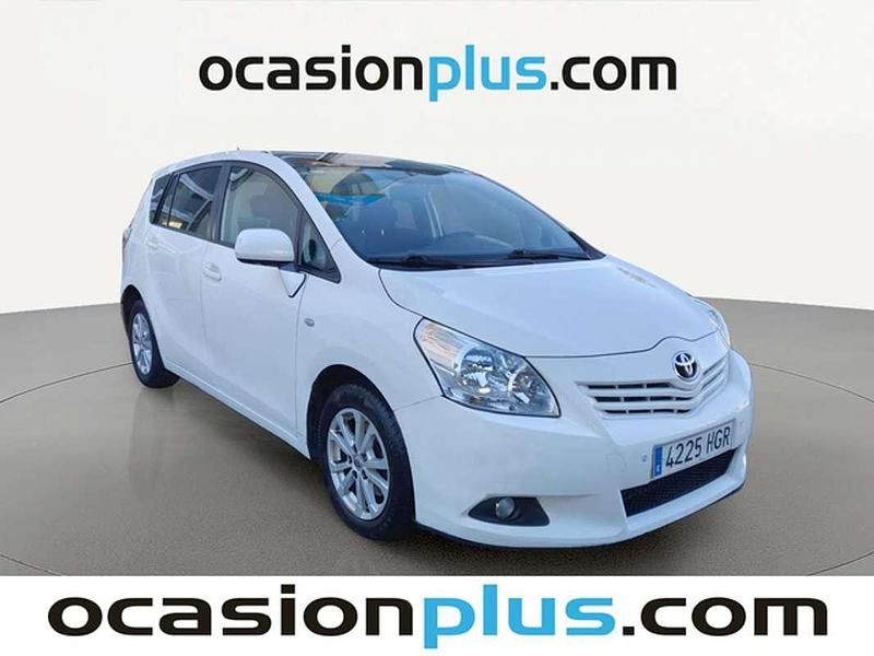 Usado Toyota Verso Active 126 CV (92 kW) 2011 Blanco Monovolumen