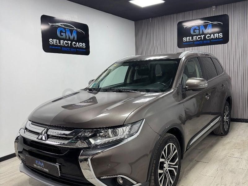 Usado Mitsubishi Outlander Motion 150 CV (110 kW) 2018 Marrón SUV