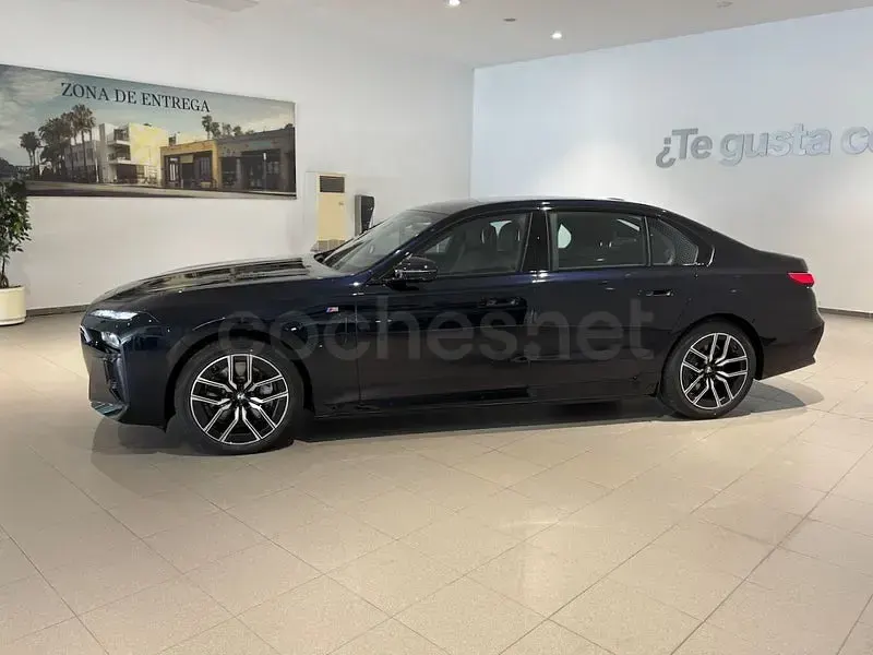 Nuevo BMW 750e 489 CV (359 kW) 2025 Azul Berlina