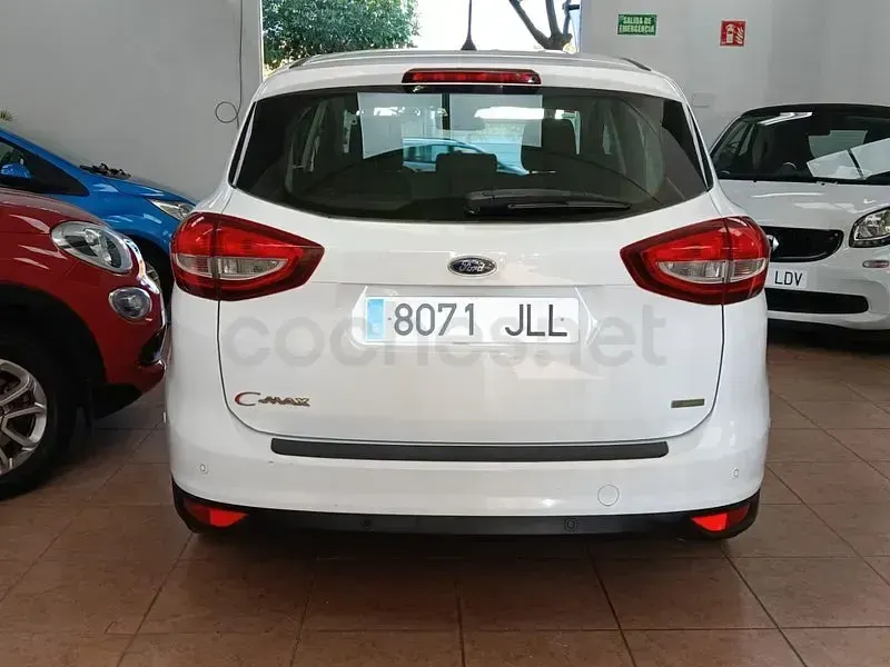 Usado Ford C-MAX Trend 125 CV (91 kW) 2015 Blanco Monovolumen
