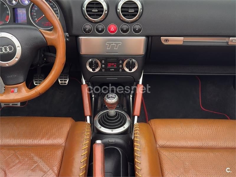 Usado Audi TT Roadster 225 CV (165 kW) 2002 Gris / plata Descapotable