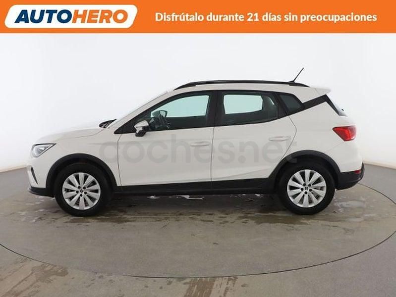 Usado Seat Arona Style 110 CV (80 kW) 2023 Blanco SUV