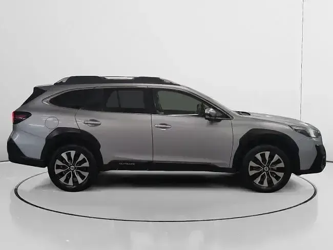 Usado Subaru Outback 169 CV (124 kW) 2023 Blanco Familiar