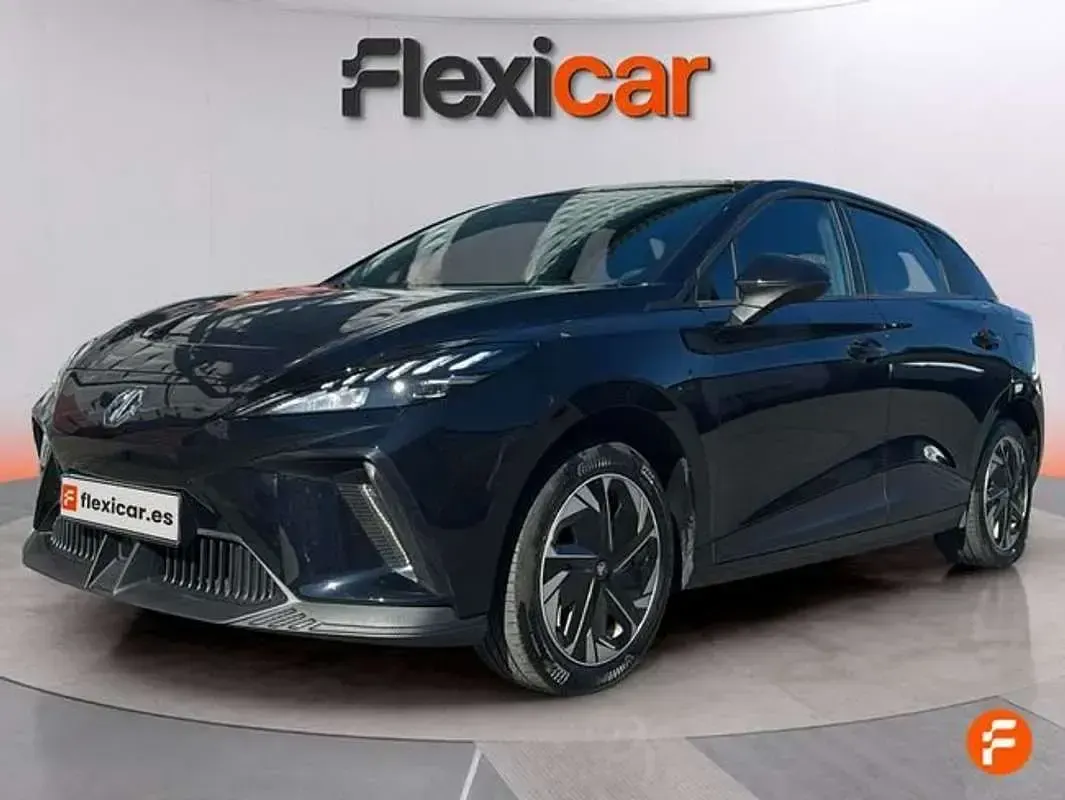 Usado MG MG4 EV 125 kW (170 CV) 2023 Negro Utilitario