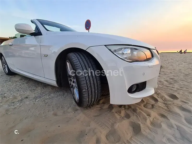 Usado BMW 320 Cabriolet 177 CV (130 kW) 2010 Blanco Descapotable