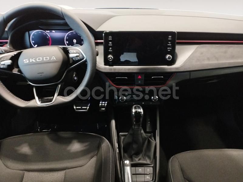 Nuevo Skoda Kamiq Sport 115 CV (84 kW) 2025 Azul SUV