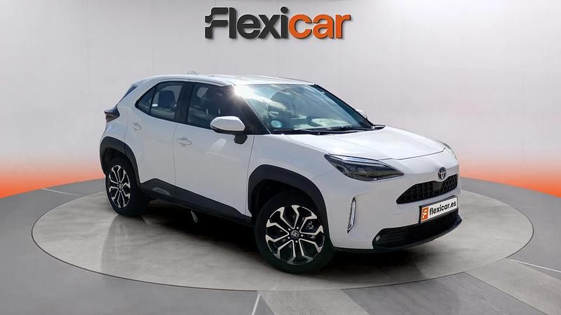 Usado Toyota Yaris Hybrid Active 116 CV (85 kW) 2022
