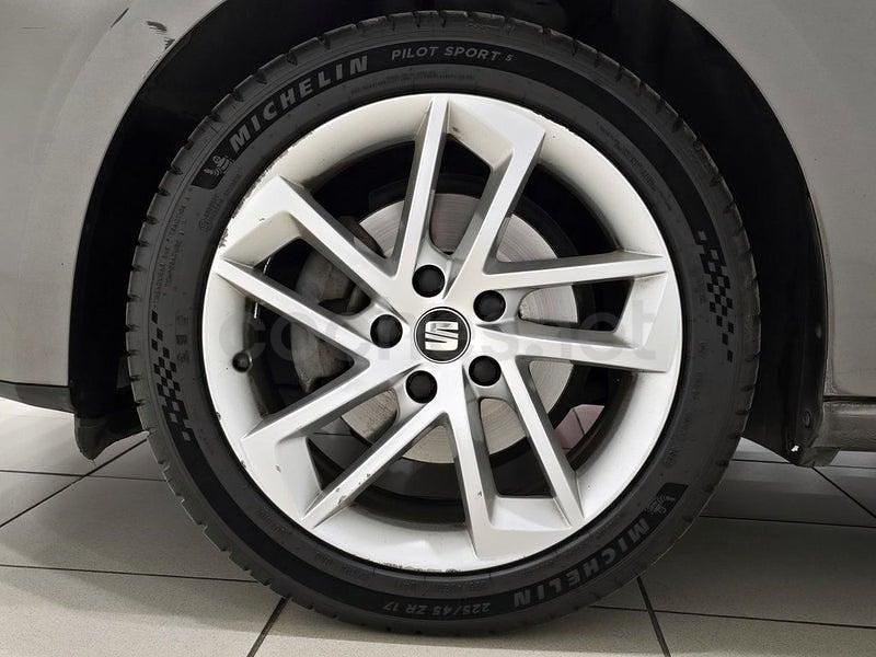 Usado Seat Leon Style 125 CV (91 kW) 2017 Beige Familiar