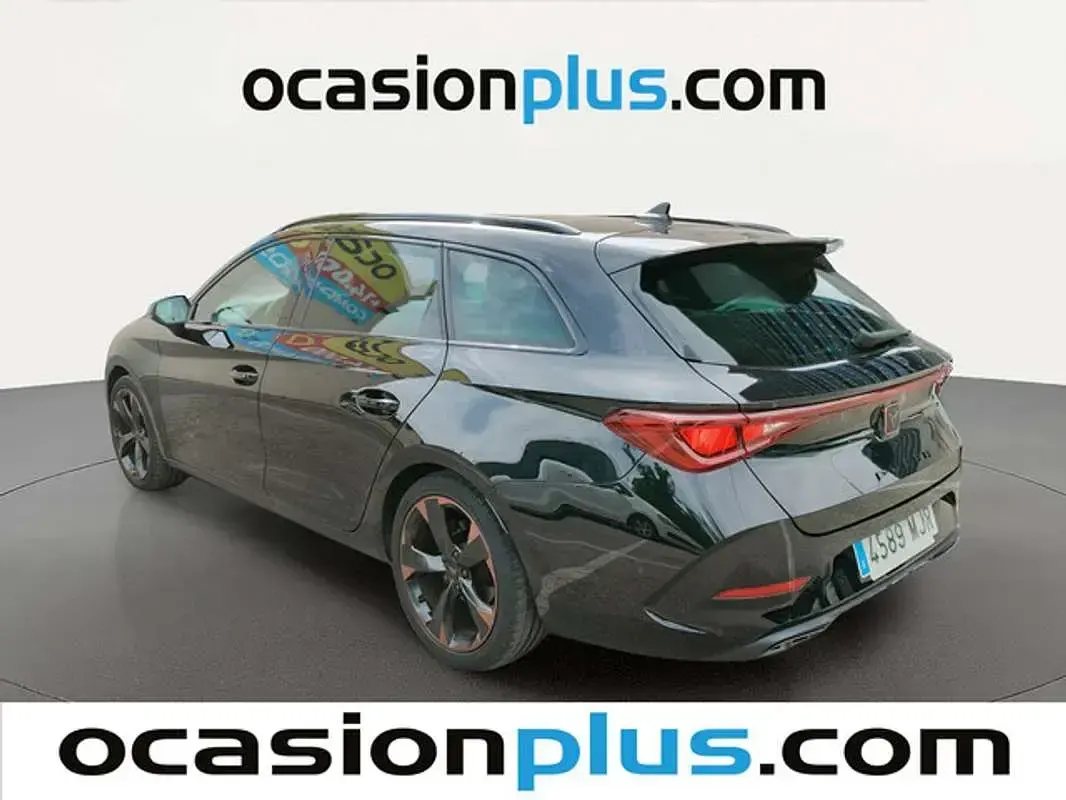 Usado Cupra Leon 150 CV (110 kW) 2023 Negro Familiar