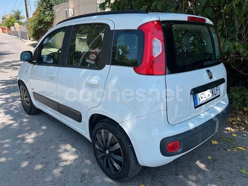 Usado Fiat Panda Lounge 69 CV (50 kW) 2018 Blanco Utilitario