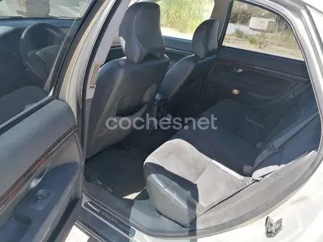Usado Volvo S80 130 CV (95 kW) 2004 Gris / plata Berlina