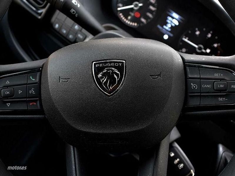 Usado Peugeot Boxer 140 CV (102 kW) 2024 Blanco Van