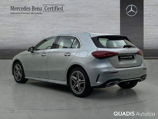 Usado Mercedes A250 AMG line 218 CV (160 kW) 2025 Plata hightech