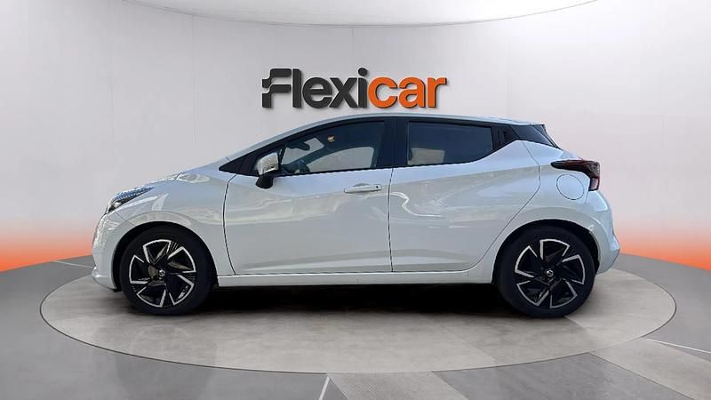 Używany Nissan Micra Acenta 92 KM (67 kW) 2022 Biały Hatchback
