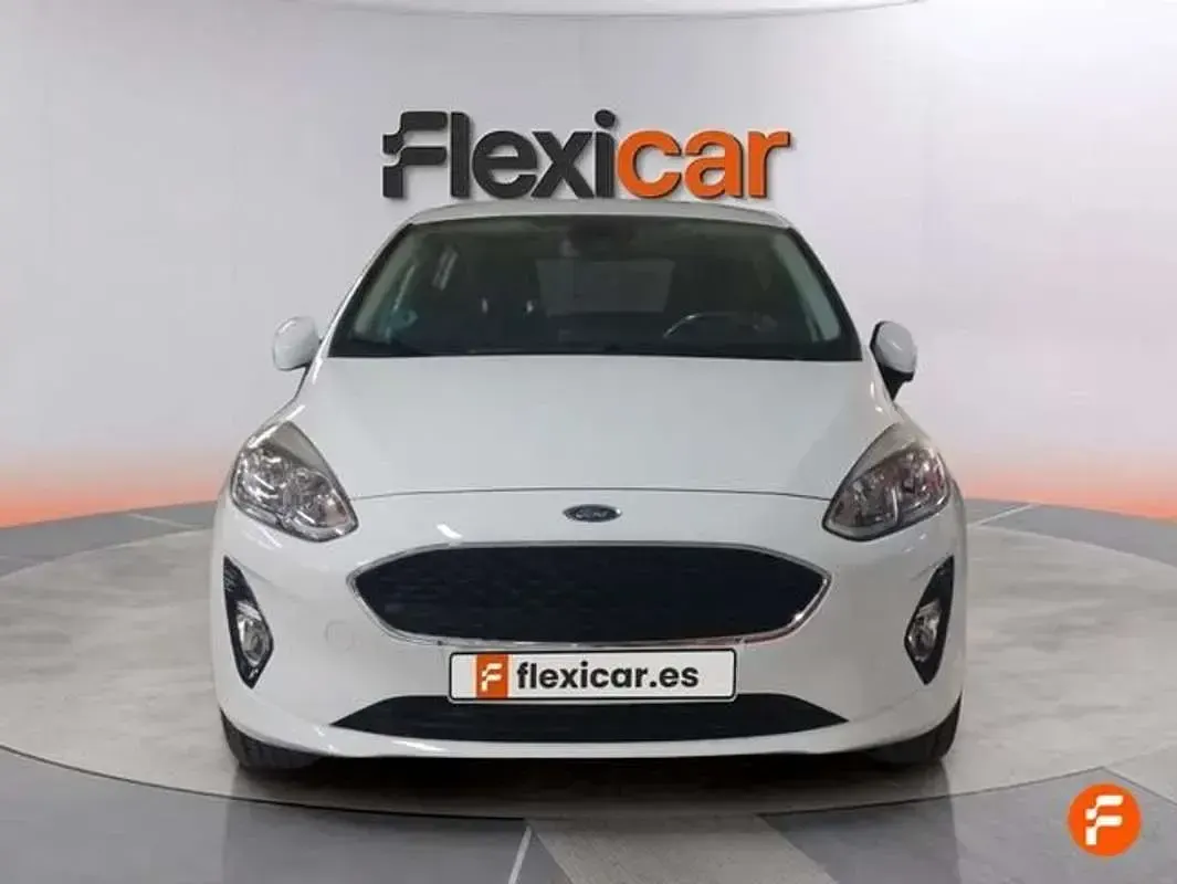 Usado Ford Fiesta Active 101 CV (74 kW) 2019 Blanco Utilitario