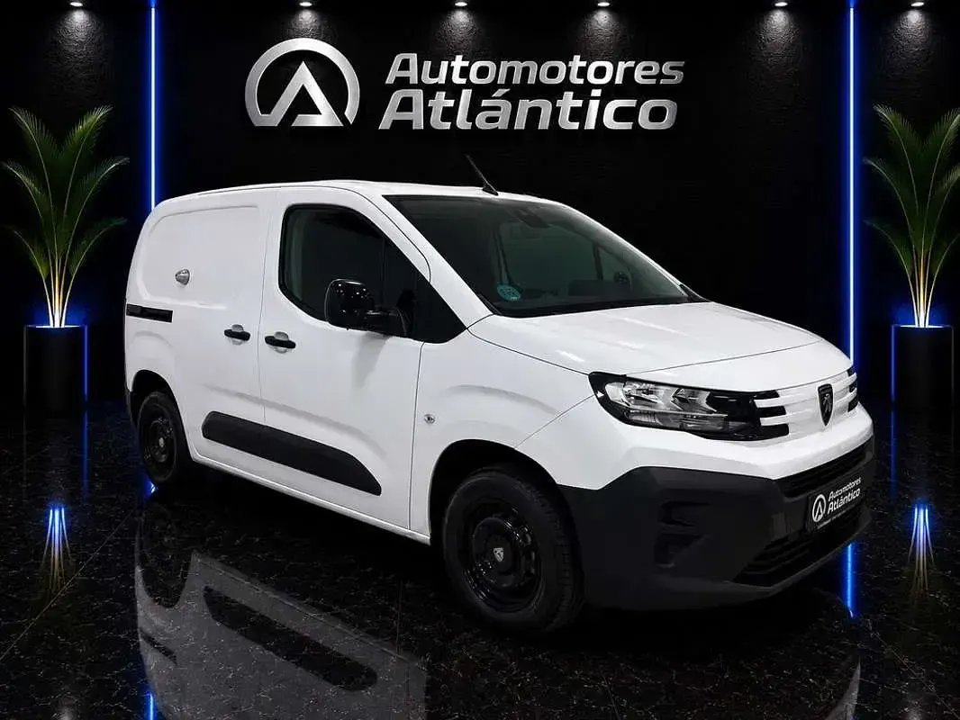 Usado Peugeot Partner 102 CV (75 kW) 2024 Blanco Monovolumen