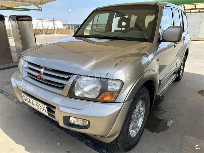 Usado Mitsubishi Montero 160 CV (117 kW) 2002 Beige SUV