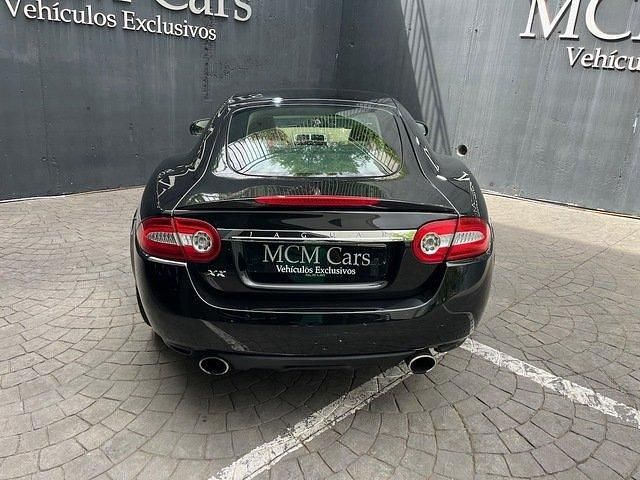 Usado Jaguar XK 385 CV (283 kW) 2009 Negro Coupe