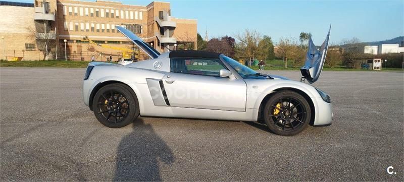 Usado 2006 Opel Speedster Descapotable | 37.900 € - Imagen 1/4