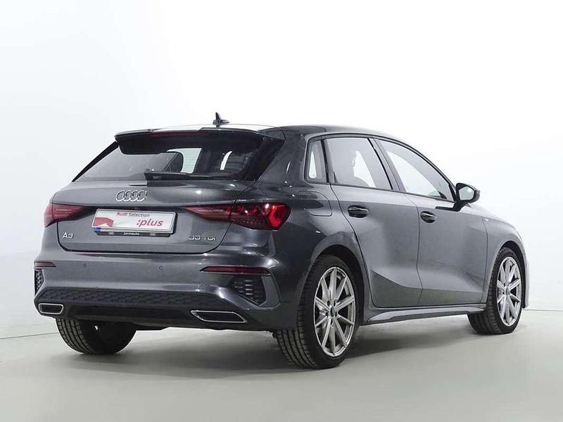 Usado Audi A3 Sportback 116 CV (85 kW) 2020 Gris Utilitario