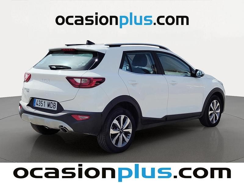 Usado Kia Stonic 100 CV (73 kW) 2022 Blanco SUV