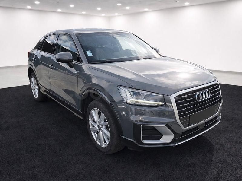 Usado Audi Q2 Design 116 CV (85 kW) 2018 Gris / plata SUV