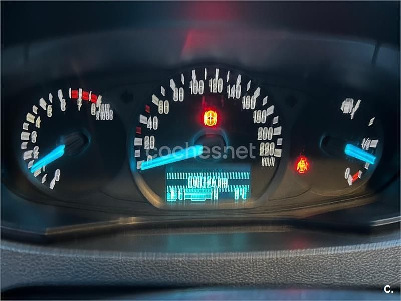 Usado Ford Ka Plus Ultimate 85 CV (62 kW) 2018 Blanco Utilitario